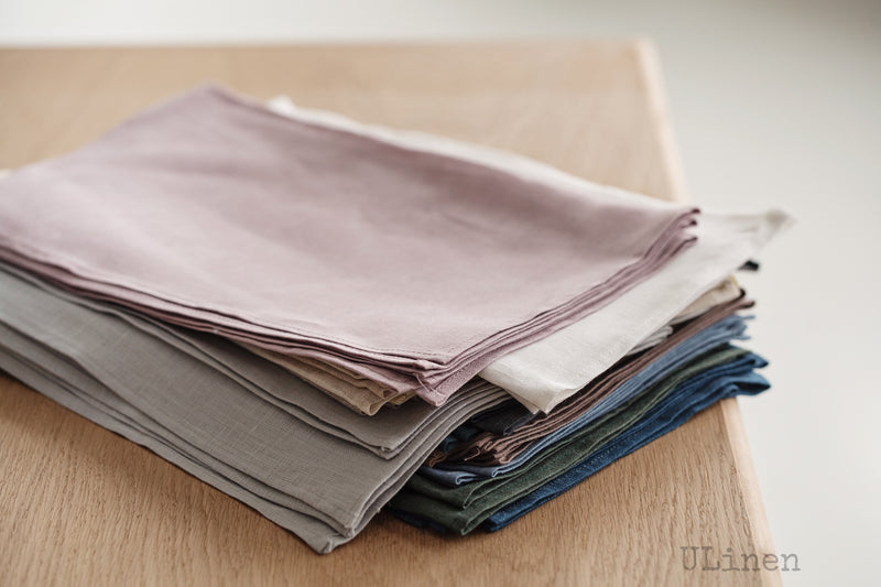 Set of 2 Light Pink Linen Placemats