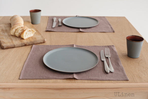 Set of 2 Pastel Violet Linen Placemats